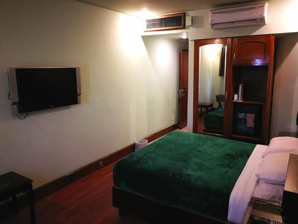 Regency Inn Hotel Λαχόρη Εξωτερικό φωτογραφία