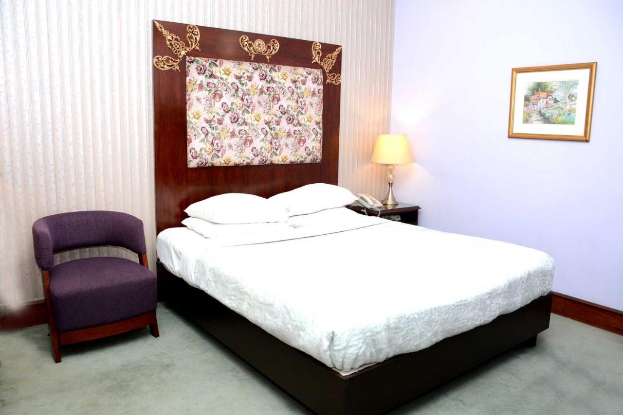 Regency Inn Hotel Λαχόρη Εξωτερικό φωτογραφία